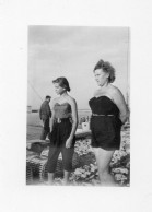 Photographie Vintage Photo Snapshot Noirmoutiers  Maillot Bain  - Lieux