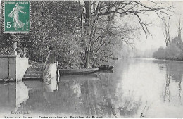 Autres & Non Classés. Vaux Sur Seine. L'embarcadère Du Pavillon Du Buard. - Other & Unclassified