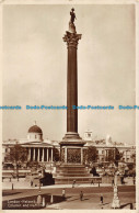 R145656 London Nelsons Column And National Gallery. 1932 - Andere & Zonder Classificatie