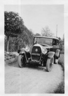 Photographie Vintage Photo Snapshot Automobile Voiture Car Auto Famille - Auto's