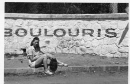 Photographie Vintage Photo Snapshot Boulouris Saint-Raphaël Short Sexy Jambes - Places