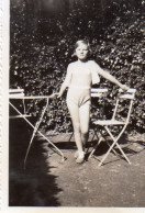 Photographie Vintage Photo Snapshot Fillette Maillot Bain Fille Enfant Ker-Sioul - Anonymous Persons