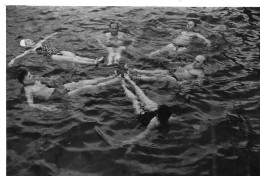 Photographie Vintage Photo Snapshot Bain Baignade étoile Maillot Bain Mer - Autres & Non Classés