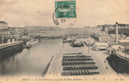 BREST : LE PORT MILITAIRE - Brest