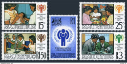 Mauritius 488-492, MNH. Mi 484-488. IYC-1979. Vaccination, Playing, Students,  - Mauricio (1968-...)