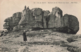 FRANCE - Ile De Sein - Rochers De La Chaise Du Curé - ND Phot - Animé - Carte Postale Ancienne - Ile De Sein