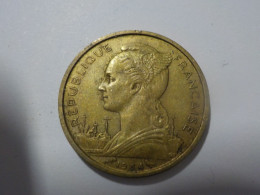 REUNION  1964  10 Francs - Réunion