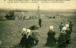 CPA SAINT-ANNE-LA-PALUD - Pardon De Ste-Anne-La-Palud - Du Haut De La Montagne Dès Qu'ils Aperçoivent La Chapelle Les... - Andere & Zonder Classificatie