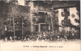 ES LLIVIA - Boule En La Plaza - Concours De Pétanque - Cobla - Animée - Animée - Belle - Gerona