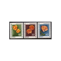 Germany-GDR 565-567, Hinged. Michel 854-856. Roses 1961. - Neufs