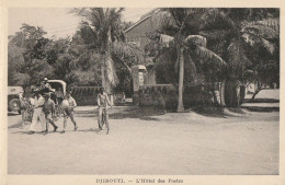 CARTE POSTALE ORIGINALE ANCIENNE : DJIBOUTI  HOTEL DES POSTES ANIMEE - Gibuti