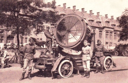 LAEKEN - BRUXELLES - Militaria - Caserne D.T.C.A -  Un Projecteur De 150 - Laeken