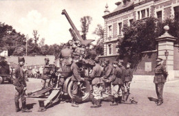 LAEKEN - BRUXELLES - Militaria - Caserne D.T.C.A - Un Canon Remorque 75 - Cours Des Candidats Gradés - Laeken
