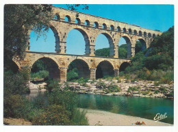 CPSM / CPM10.5 X 15 Le Pont Du Gard Aqueduc Romain Enjambant Le Gardon Construit Au 1er Siècle Avant Notre ère - Andere & Zonder Classificatie