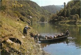 46 - TRAVERSEE DU LOT EN BARQUE  POUR CES CHEVRES ALLANT AU PATURAGES - Andere & Zonder Classificatie