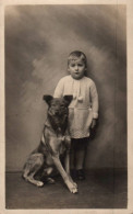 H2632 - Hund Dog - Kleines Mädchen - Niederrad - H. Rosen Vintage - Fotografía