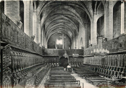  43 - LA CHAISE DIEU - INTERIEUR DE L'ABBAYE - STALLES ET TAPISSERIES - La Chaise Dieu