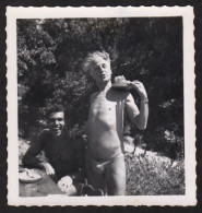 Jolie Photographie Originale Hommes Torse Nu Half Naked Man Men Sexy Muscle Torso Uomo Maillot Slip Bain 6,3x6,5cm - Autres & Non Classés