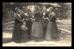 74 - STE-FOY-TARENTAISE - FEMMES EN COSTUMES - Autres & Non Classés