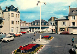 Automobiles - Agon Coutainville - La Place Du Général De Gaulle Et Le Home Familial - CPM - Voir Scans Recto-Verso - Turismo