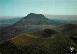 63 - Le Puy De Dome - Le Puy De Dome Avec Un Ancien Volcan Le Puy Pariou - CPM - Voir Scans Recto-Verso - Other & Unclassified