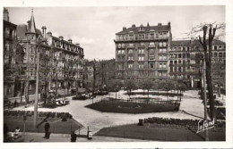 . 42 . SAINT-ÉTIENNE . Place Anatole France . - Saint Etienne