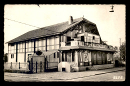 CINEMA - ELISABETHEVILLE (YVELINES) - LE CINEMA-THEATRE - AFFICHE DU FILM AMOURS DE VACANCES - Andere & Zonder Classificatie