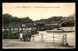 ALLEMAGNE - COBLENCE - LE PONT DE BATEAUX PENDANT LE PASSAGE - Koblenz