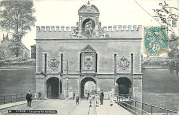 59 - Lille - La Porte De Roubaix - Animée - CPA - Voir Scans Recto-Verso - Lille