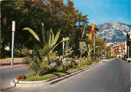 73 - Aix Les Bains - Lac Du Bourget - Avenue Des Thermes Et De La Gare - Au Fond Le Mont Revard - Carte Dentelée - CPSM  - Aix Les Bains