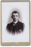 Photo D. Bowen & Son, Haverfordwest, 14, Picton Place, Junger Herr Im Anzug Mit Krawatte  - Personnes Anonymes