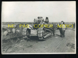 GUERRE 14/18 - CHARS FRANCAIS SUR UNE ROUTE DE CAMPAGNE - TANK - BLINDE - Guerre, Militaire