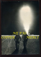 PETROLE - GAZ - ALGERIE - PUITS DE GAZ DE GASSI-TOUIL QUI BRULE DEPUIS PRES DE SEPT MOIS- POMPIERS  - 1962 - Autres & Non Classés