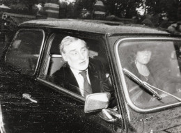 Spike Milligan Peter Sellers The Goons Funeral Crematorium London Press Photo - Artistes