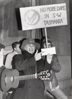 Spike Milligan Australia House Dam Wildlife Protest 1983 Press Photo - Artistes