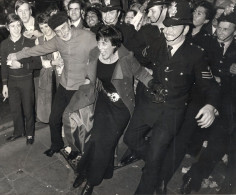 Spike Milligan At The Beatles London Film Premiere Let It Be 1970 Press Photo - Artistes