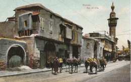 CARTE POSTALE ORIGINALE ANCIENNE COULEUR :  DAMAS UNE RUE EN VILLE ANIMEE SYRIE - Syrien