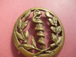 Insigne De Béret Militaire Ancien  / Service De Santé /COINDEROUX Paris  / Mi-XXéme      IB70 - Medizinische Dienste