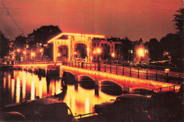 PAYS-BAS - Amsterdam / Holland - Le Pont Historique Dit : Magere Brug - Illumination Nocturne - Carte Postale Ancienne - Amsterdam