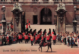 ROYAUME UNI - London - Guards Band At Bunckingham Palace - Animé - Colorisé - Carte Postale Ancienne - Buckingham Palace