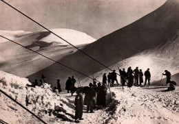 CPSM - Le MONT DORE - SANCY - Départ Des Pistes à La Gare Supérieure Du Téléphérique - Edition CAP - Le Mont Dore