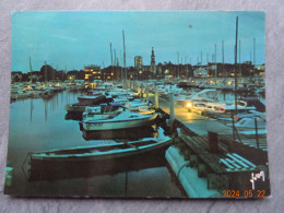 LE PORT DE PLAISANCE LA NUIT - Arcachon