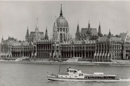 HONGIE - Budapest - Parlement - Vue Générale - De L'extérieure - Bateau - Animé - Carte Postale Ancienne - Hongrie