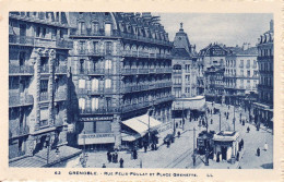 CPA - GRENOBLE - Rue Félix Poulat Et Place Grenette - Grenoble