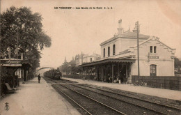 N°3745 W -cpa Le Vésinet -les Quais De La Gare- - Bahnhöfe Mit Zügen