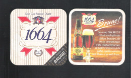 Bierviltje - Sous-bock - Bierdeckel  KRONENBOURG - 1664  BRUNE   (B 1036) - Sous-bocks