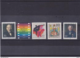 BERLIN  1970 Yvert 328 + 333-334 + 353-354 NEUF** MNH Cote : 3 Euros - Neufs