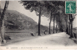 In 6 Languages Read A Story: Lourdes. Allée Du Funiculaire Et Le Pic Du Jer. | Lourdes. Funicular Alley And The Pic Du J - Lourdes