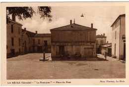 La Reole Le Rouergue Place Du Pont - La Réole
