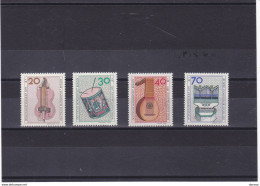 BERLIN 1973 INSTRUMENTS DE MUSIQUE Yvert 423-426,  Michel 459-462 NEUF** MNH Cote Yv 5,50 Euros - Ongebruikt